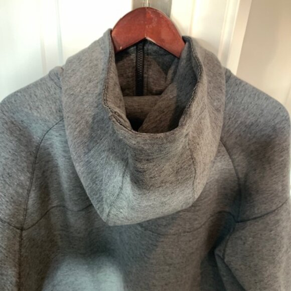 Nike Men's Tech Grey Fleece Full-Zip Windrunner Hoodie - Picture 5 of 7